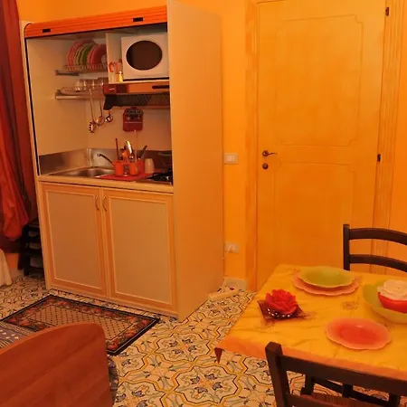 Roses Apartahotel 4*